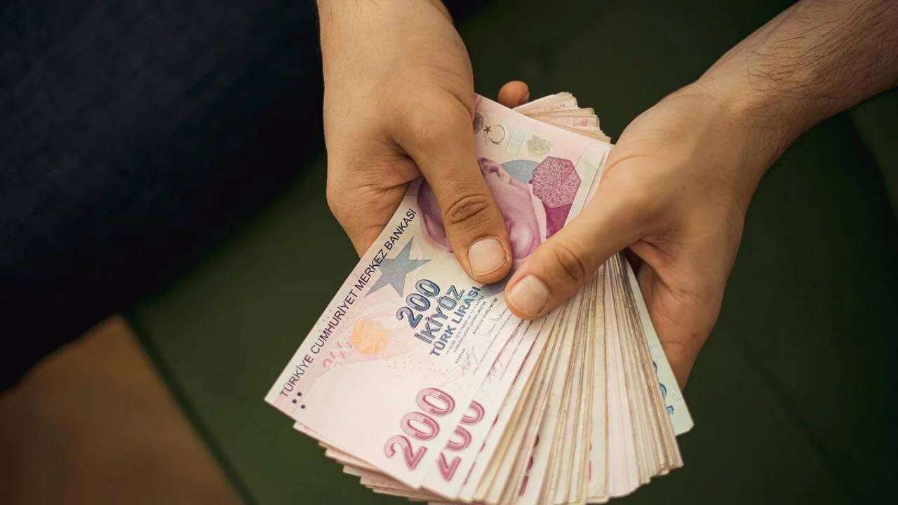 EYT’yi kıl payı kaçıranlara erken emeklilik kapısı açıldı: Mevcut hakları açıklanıyor, işte yaşı öne çeken 4 formül! 2